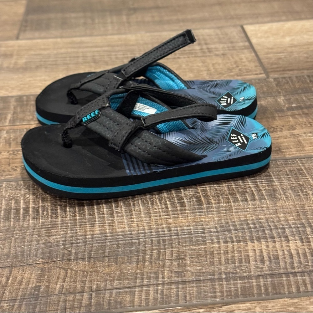 Reef Little Ahi Flip Flops Sandals Toddler Size 7/8 Heel Strap Black Blue - Picture 3 of 10